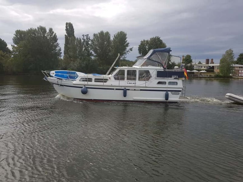8h Private Wannsee Lake and Werder Yacht Cruise - Pricing and Value: Is It Worth It?