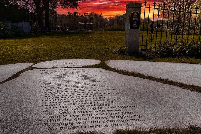 90 Minutes Ghost Walking Tour in Kennebunkport - Key Points