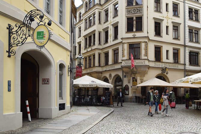90 Minutes Leipzig Exclusively: Exhibition Halls, Courtyards and Passages - Tour Highlights
