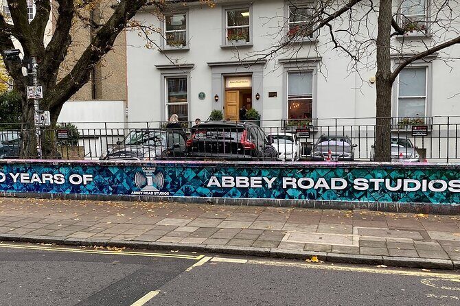 A Beatles London taxi tour and sightseeing experience - Exploring the Itinerary in Detail