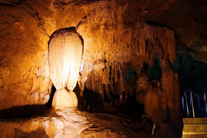 A Beautiful Cave Created From a Coral Reef! - Exploring the Captivating Stalactites