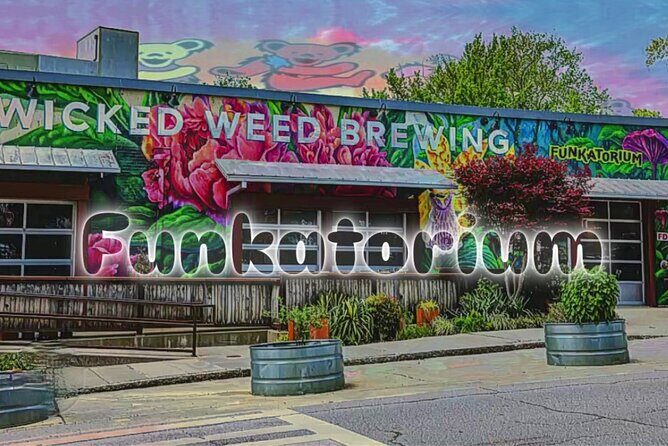 'A Christmas Carol' Pub Crawl in Asheville (DEC 10-28) - What to Expect from the Tour