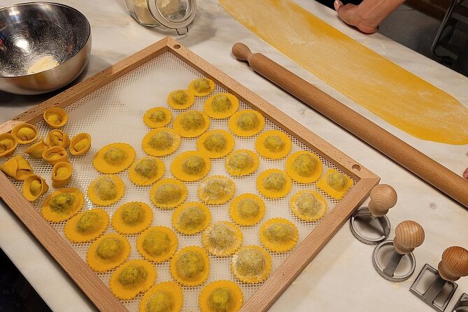 A Cooking Masterclass On Handmade Pasta and Italian Sauces - Meeting Point and Accessibility
