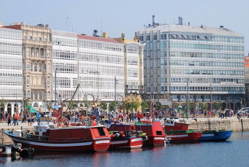 A Coruña: 4-Hour Guided City Walking Tour With Food Tasting - Key Points