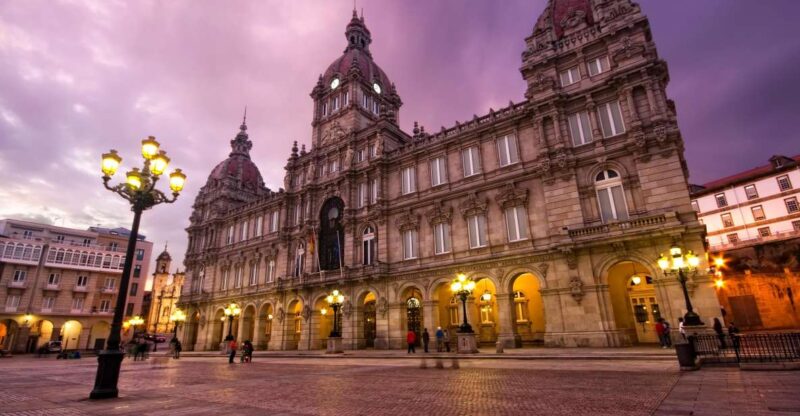 A Coruña: Essential Walking Tour of the City's Landmarks - Itinerary Highlights