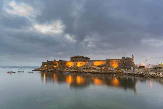 A Coruña: Essential Walking Tour of the City's Landmarks - Accessibility and Languages