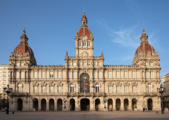 A Coruña: Essential Walking Tour of the City's Landmarks - Important Information for Participants