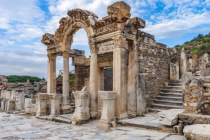 A Day in Ancient Ephesus & Ephesus Museum Tour - Highlights of the Tour