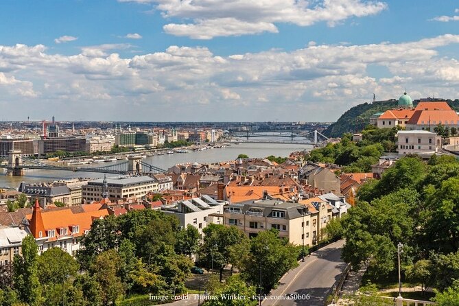 A Day in Budapest: Private Tour With Tickets Included - Key Attractions to Explore