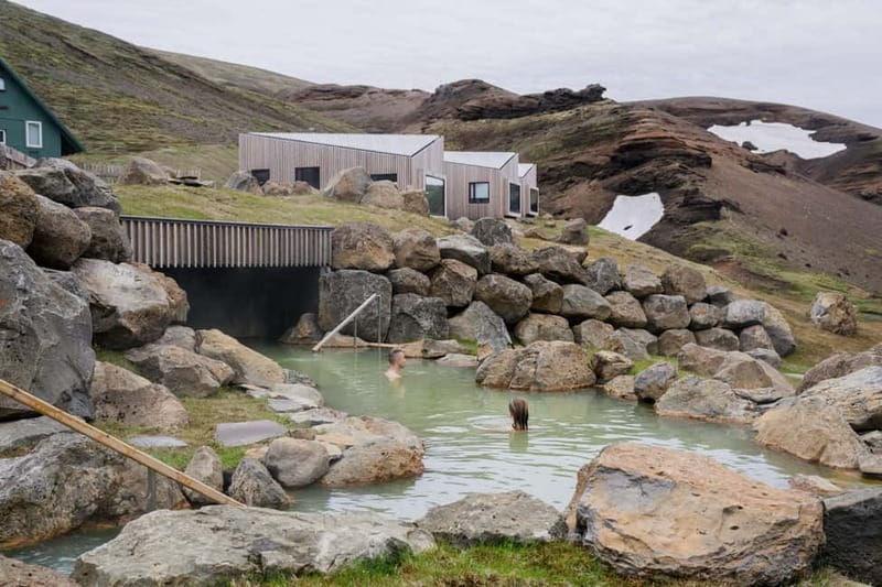 A day in Kerlingarfjöll: Highlands and hot springs - The Journey Begins: Reykjavík to Kerlingarfjöll