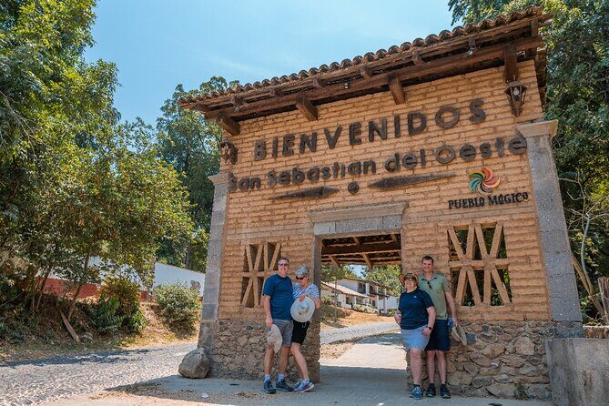 A Day in the Town of San Sebastián del Oeste - Key Points