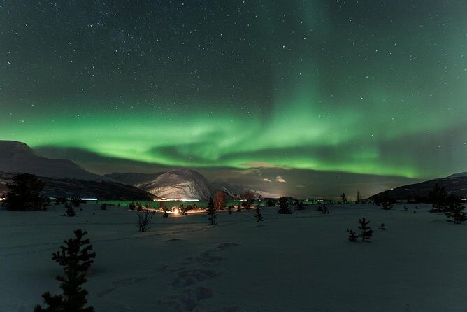 "a journey in search of the Northern Lights" | Photography - Pricing and Value