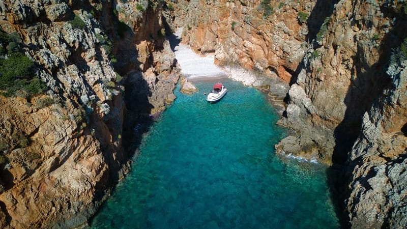 A Journey Through Akrotiris Sacred Waters - Key Points