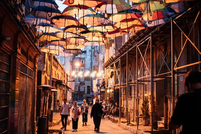 A Magical Evening in Istanbul: Private City Tour - Food and Drink Experiences