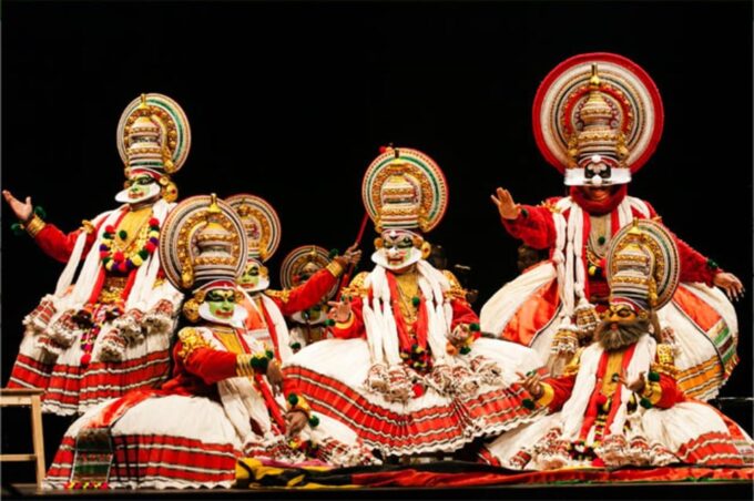 A Private Day Tour Through Alleppey, Marari, and Fort Kochi - Cultural Immersion