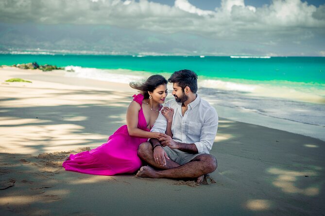 A Romantic Photoshoot for 2 in Maui - Exploring the Varied Beach Conditions