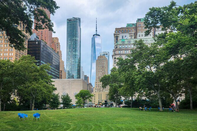 A Scenic Walking in Tour Central Park - The Mall, Literary Walk, and Cultural Monuments