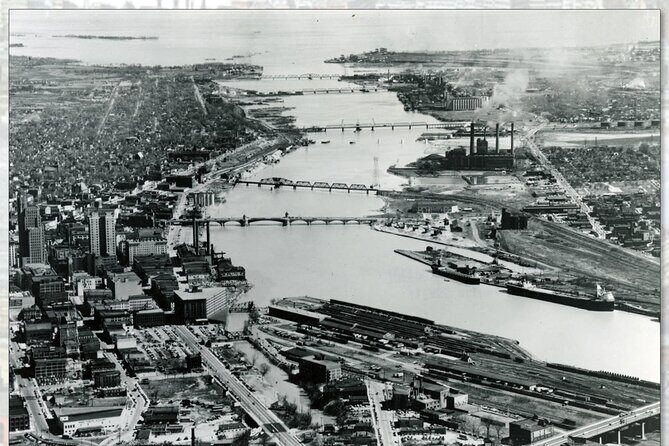 A Self-Guided Audio Tour of the Port of Toledo - Authentic Feedback and Insights from Users