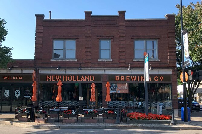A Self-Guided Walking Audio Tour of Holland, Michigan - Dining and Shopping Recommendations
