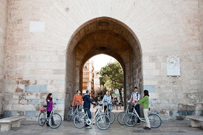 A Short Trip Excursion by Bike in Valencia! - Meeting Point Details
