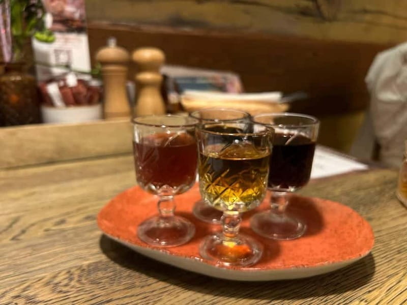 A Taste of Poland: Vodka & Liquor Tasting Tour - Key Points  