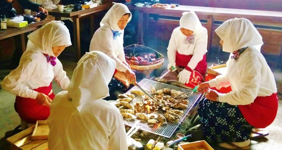 A Trip to Visit Ise Grand Shrine and Experience Ama Culture - Ama Diver Show at Mikimoto Pearl Island