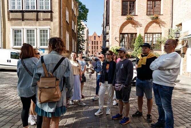 A Two Hour Walking Tour in Old Town Gdansk - Gdansk’s Merchant Wealth and Cultural Heritage