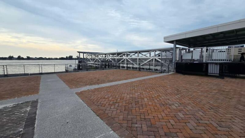 A Walking History Tour of Miss River in New Orleans - An In-Depth Look at the Tour Experience