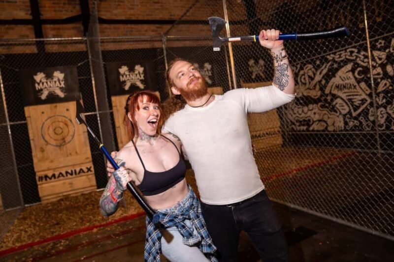 Abbotsford: Axe Throwing Session - 1 Hour - Introducing the Abbotsford Axe Throwing Experience – A Fun, Authentic Activity for All