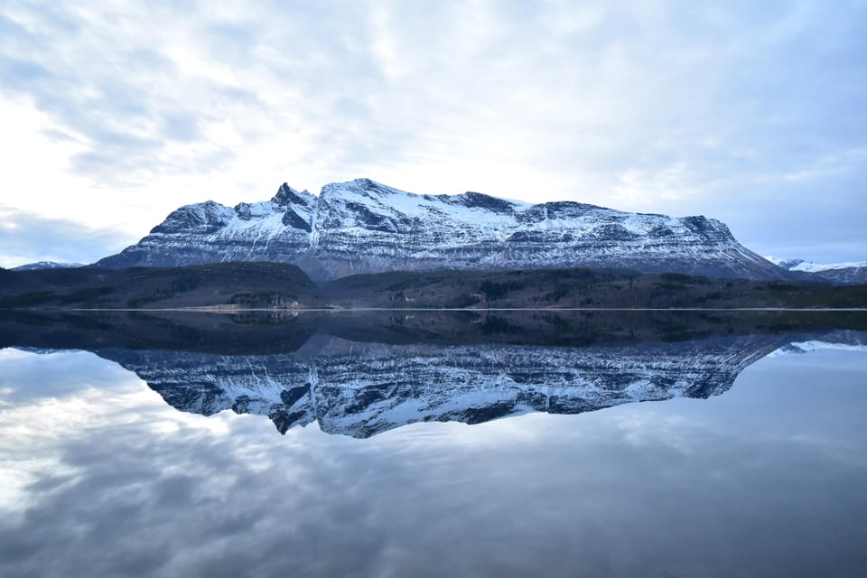Abisko: Fjord Sightseeing and Photography Tour - An Authentic Scandinavian Adventure