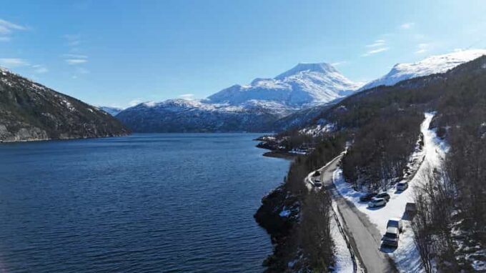 Abisko: Fjord Sightseeing and Photography Tour. - Equipment and Amenities