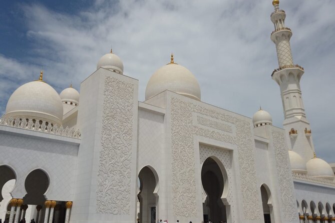 Abu Dhabi City Tour With Gold Coffee: a Taste of Luxury & Culture - Itinerary and Schedule