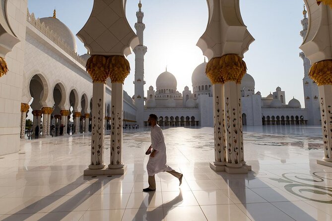 Abu Dhabi Sheikh Zayed Grand Mosque Tour - Good To Know