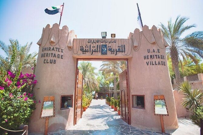 Abu Dhabi Tour From Dubai With Gold Coffee at Emirates Palace - Exploring the Emirates Palace