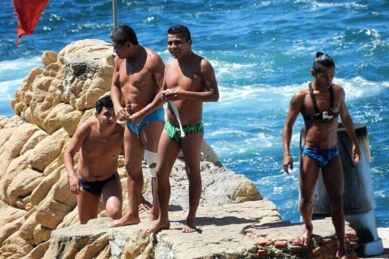 -Acapulco: Cliff Divers at La Quebrada with Lunch and Drinks - What You Can Expect from the Tour