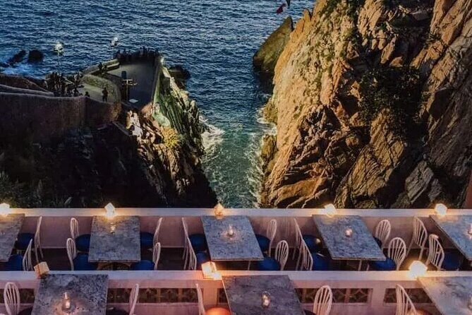 Acapulco Cliff Divers at Night - FAQs