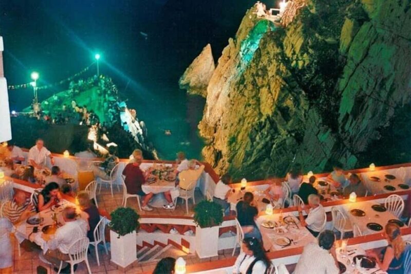 -Acapulco: Cliff Divers Experience w/ Al Pastor Tacos Dinner - Key Points