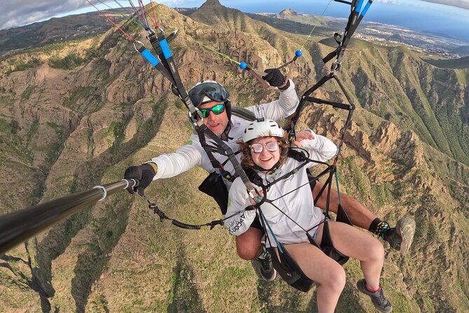 Acrobatic Paragliding Tandem Flight above south Tenerife - The Practicalities: What to Expect and How to Prepare