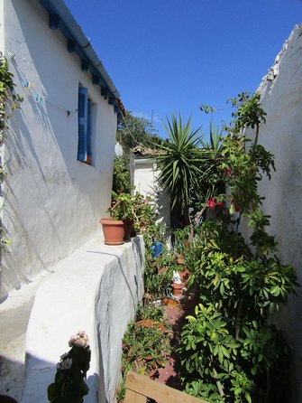 Acropolis Monuments, Parthenon and Plaka, Monastiraki Walking Tour - Meeting and End Point