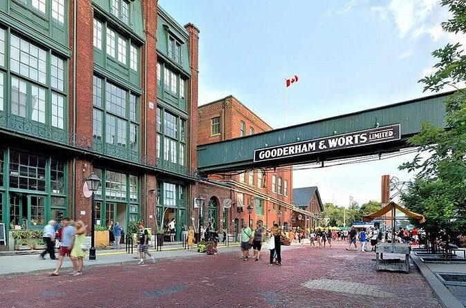 Action Film and Television Locations Half Day Tour in Toronto - FAQ