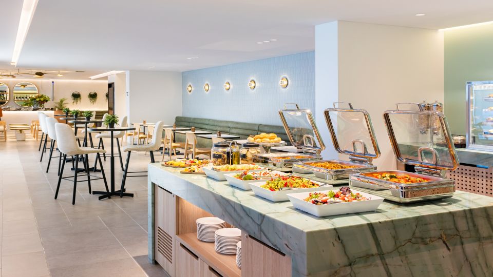 Adelaide Airport (ADL): Plaza Premium Lounge Entry - Recap
