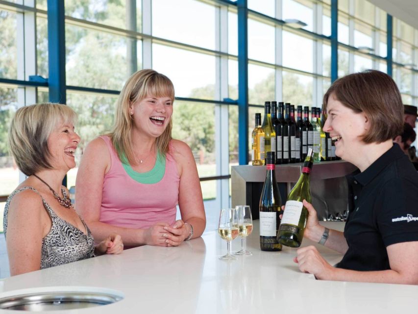 Adelaide: Barossa and Adelaide Hills Tour With Lunch - Experience
