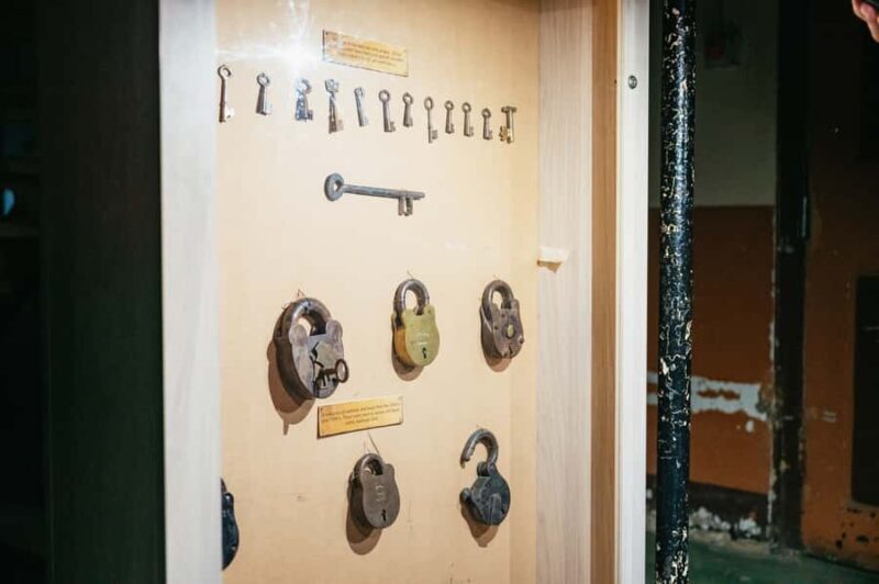 Adelaide: Ghosts, Dark Secrets and Paranormal Hunt Gaol Tour - The Experience and Atmosphere