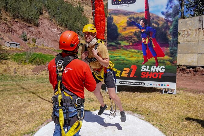 Adrenaline in Cusco: Slingshot Among the Mountains - Gearing Up for the Slingshot