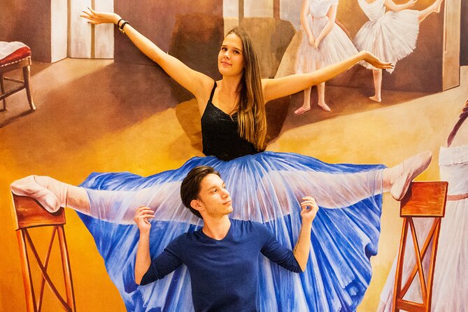 Adult Ticket in 3D Gallery Budapest - Professional Photography Guide