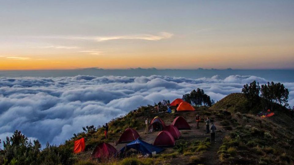 Adventure Climbing Rinjani Mountain 3 Days - 2 Nights - Route and Highlights