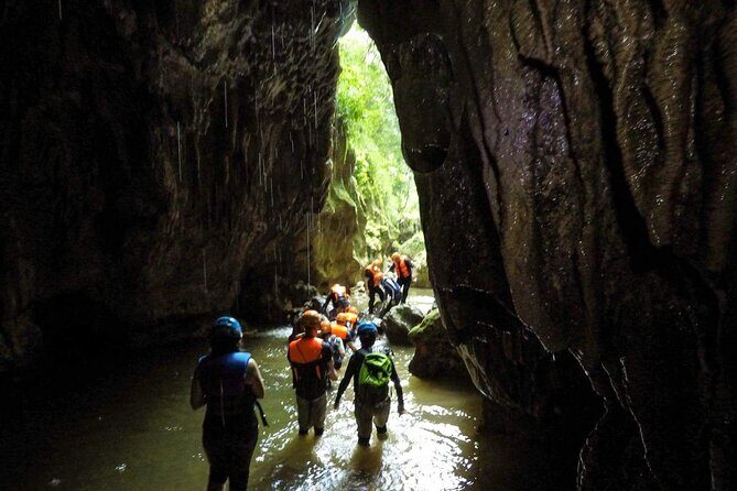 Adventure Half Day Explore Cueva Charco Azul and Cueva Arenales - Discovering Puerto Rico’s Caves: A Deeper Look