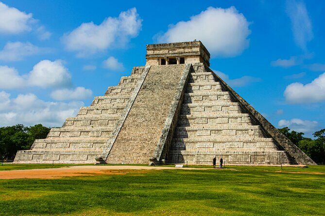 Adventure in Chichen Itza departing at 8 am - Key Points