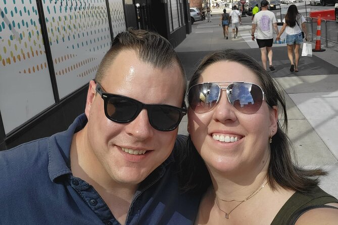 Adventurous Arlington (VA) Scavenger Hunt - Exploring the Meeting and End Points