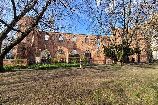 Adventurous Berlin with Street Art and Medieval History - A Dive into Berlin’s Past and Present